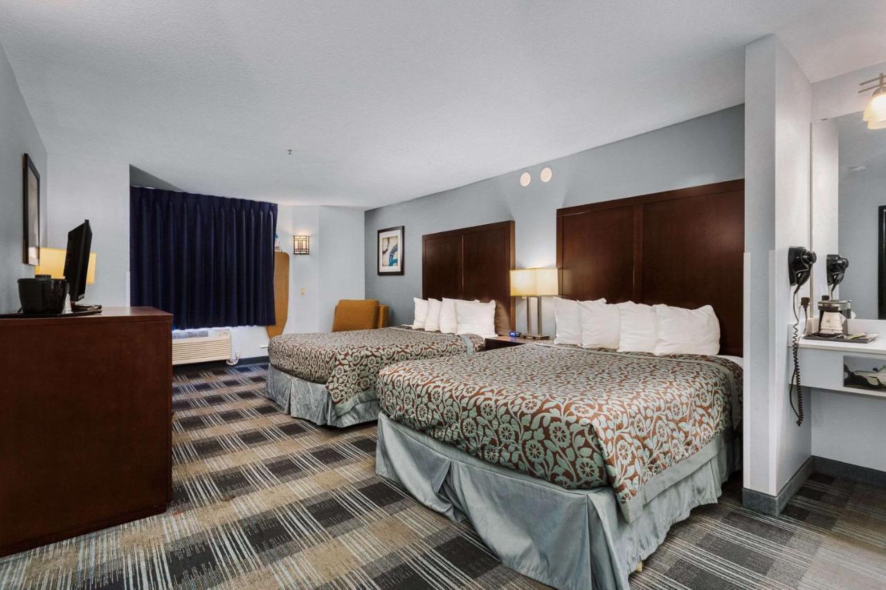 Days Inn By Wyndham Portland East Exterior foto